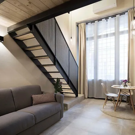 Borgo De Chiari 公寓
