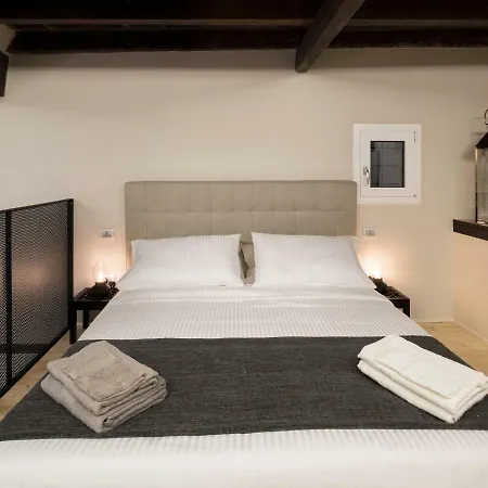 Lejlighed Borgo De Chiari *
